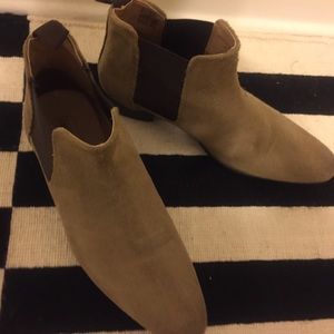 ASOS Men’s Chelsea Boot size 8